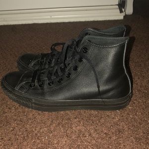 NEW ALL BLACK LEATHER CONVERSE